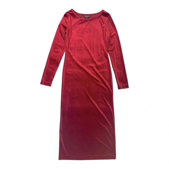 Sleek Velvet Fitted Maxi Dress - Picture 2 of 3